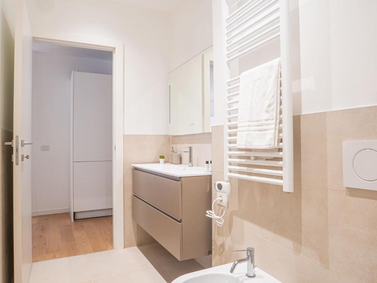 The Best Rent - Modern Apartment Near Corso Buenos Aires Milano Eksteriør billede